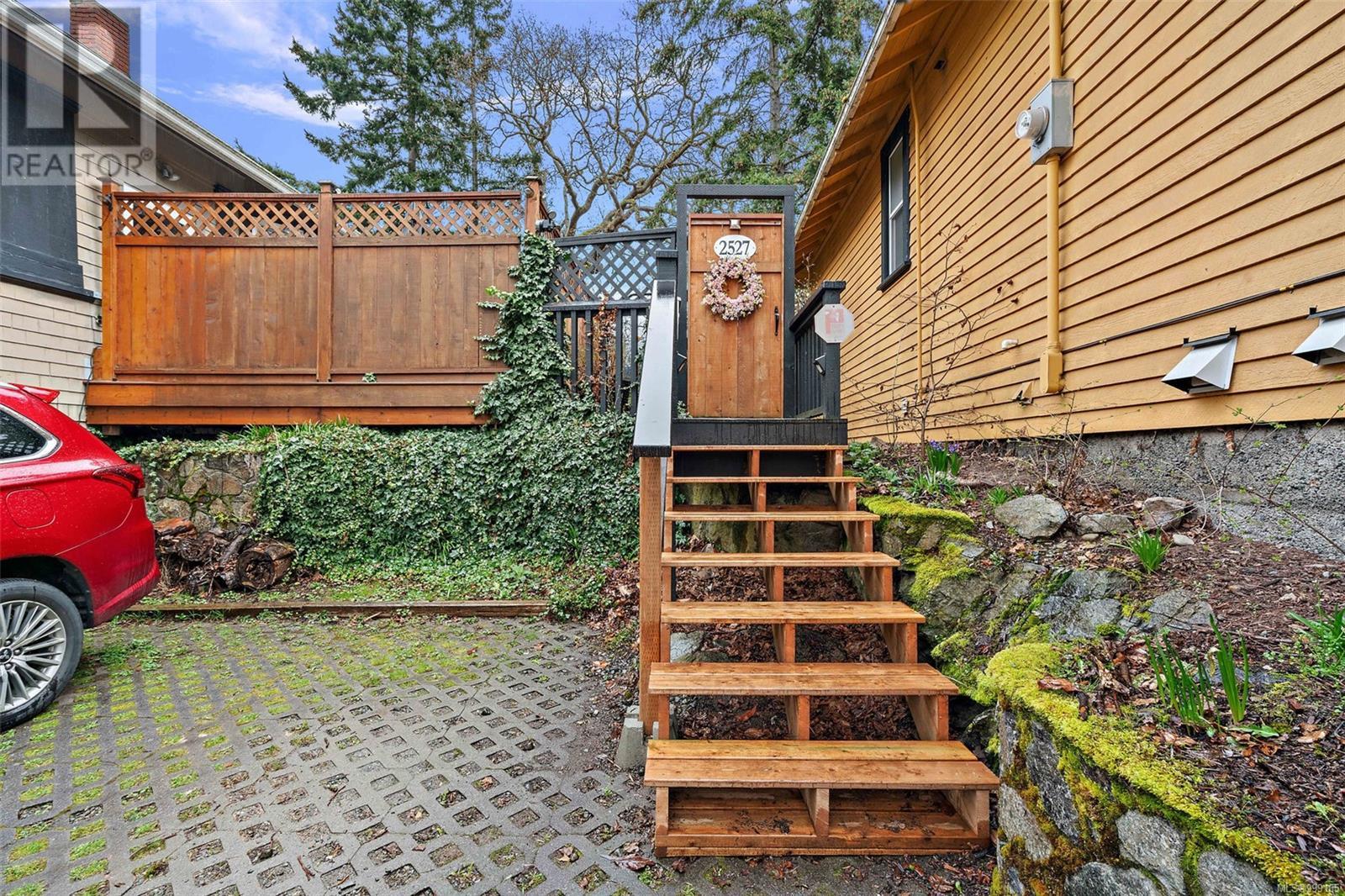  2527 Scott Street, Victoria