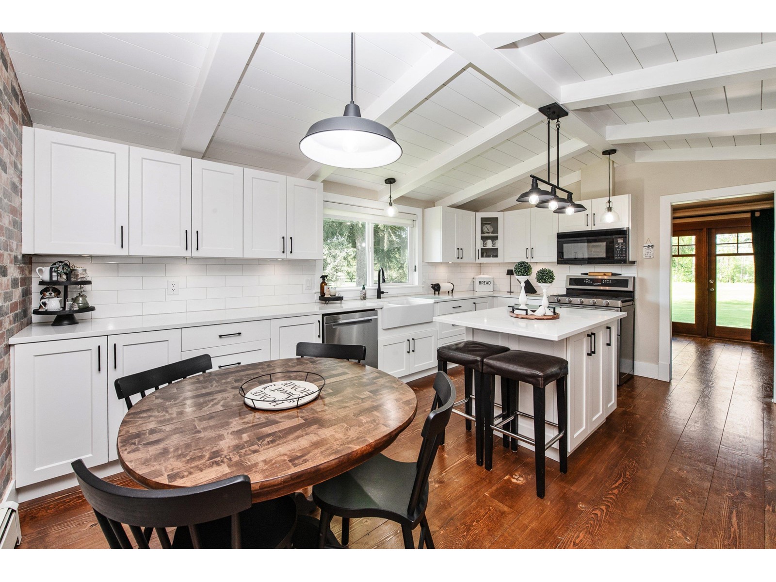 Photo 8 of 22285 64 Avenue, Langley BC