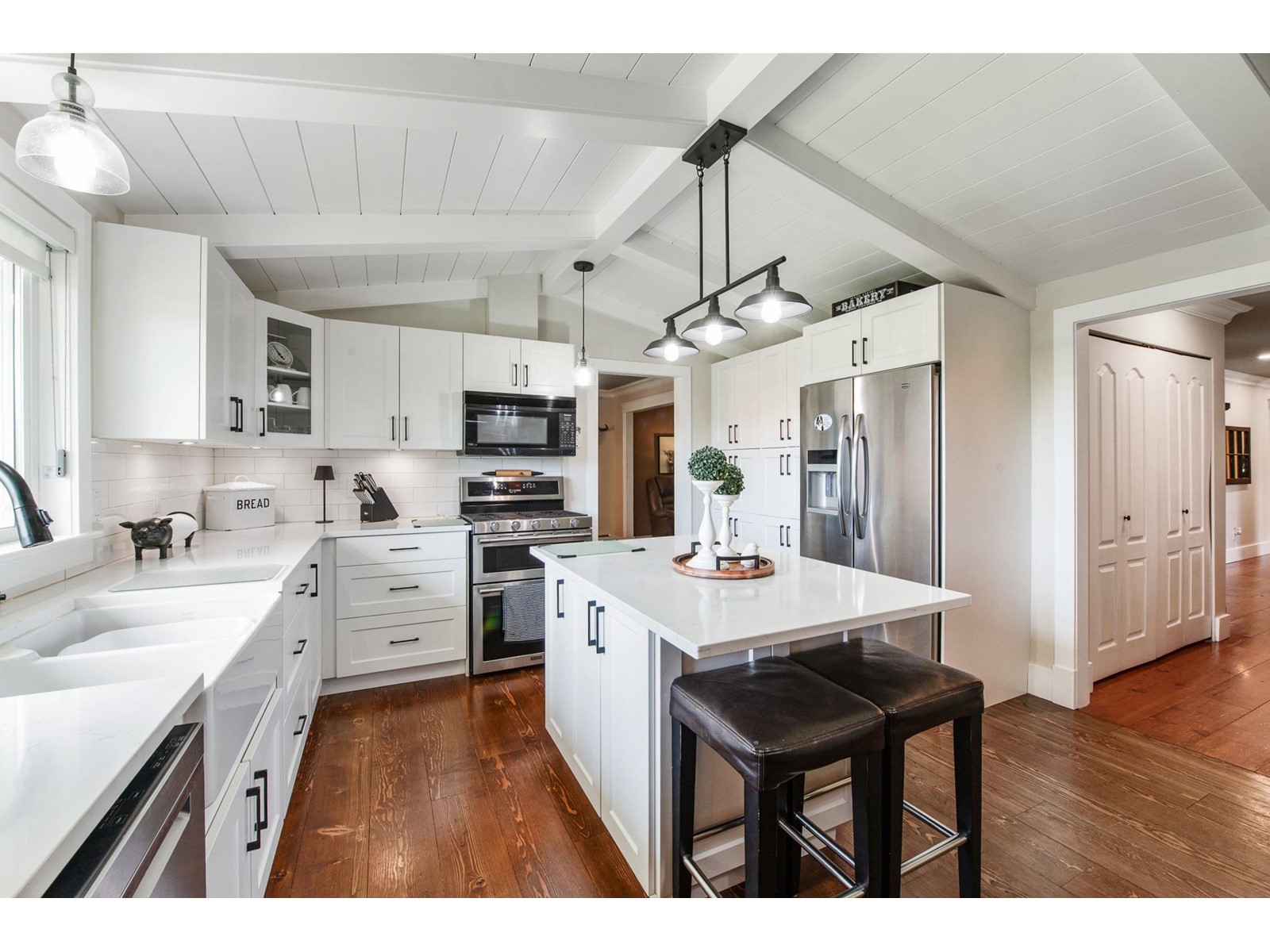 Photo 9 of 22285 64 Avenue, Langley BC