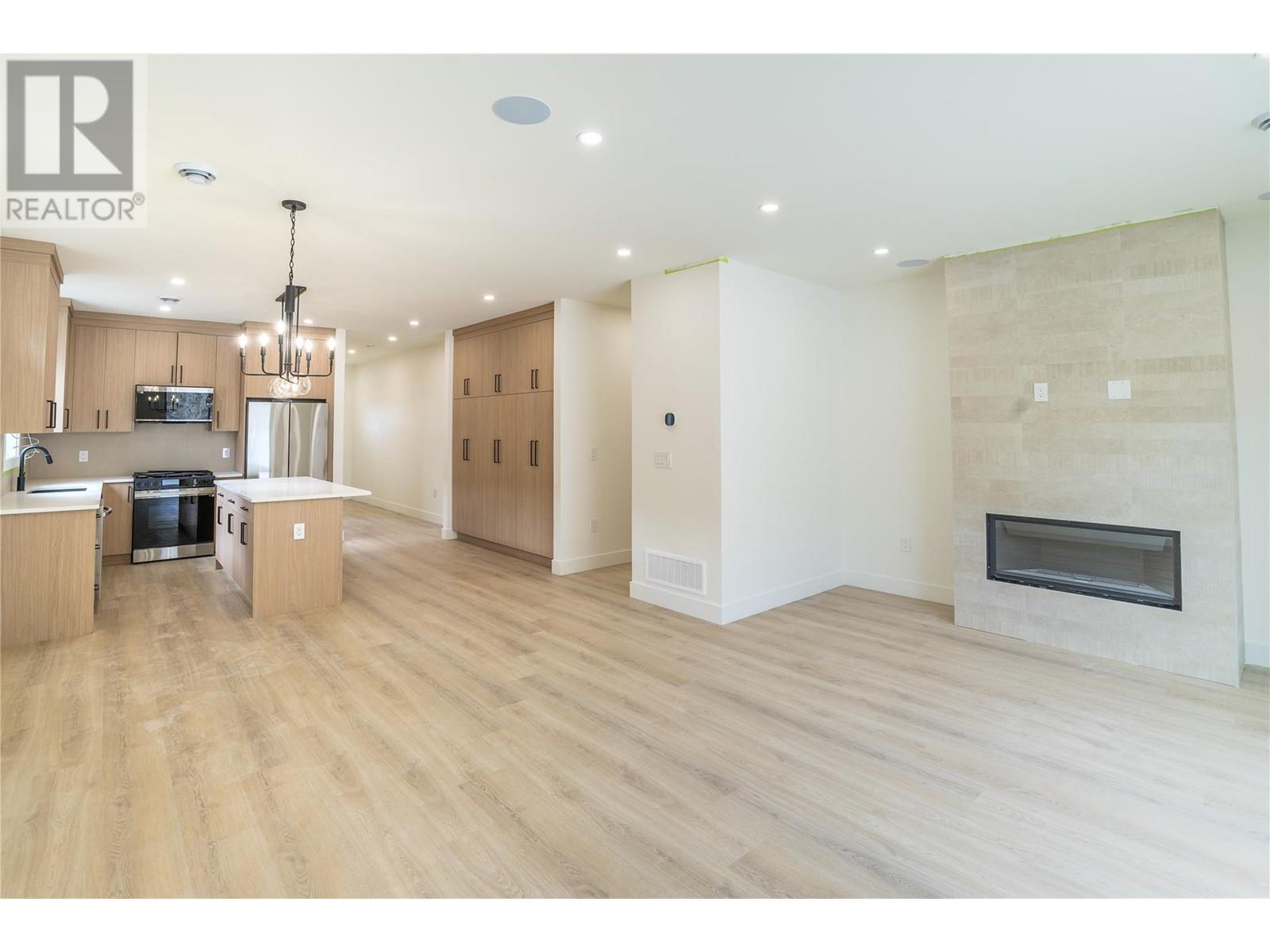  285 Bentgrass Avenue, Oliver