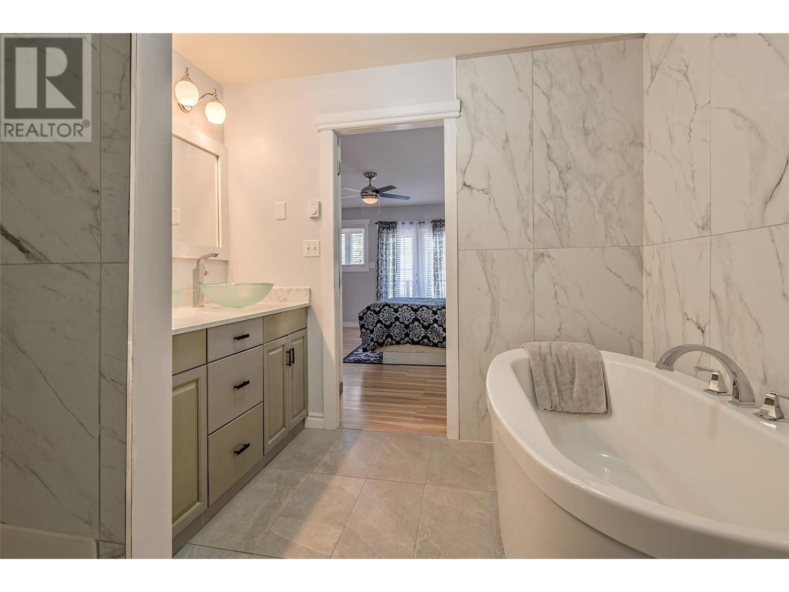  10718 Pinecrest Road, Vernon