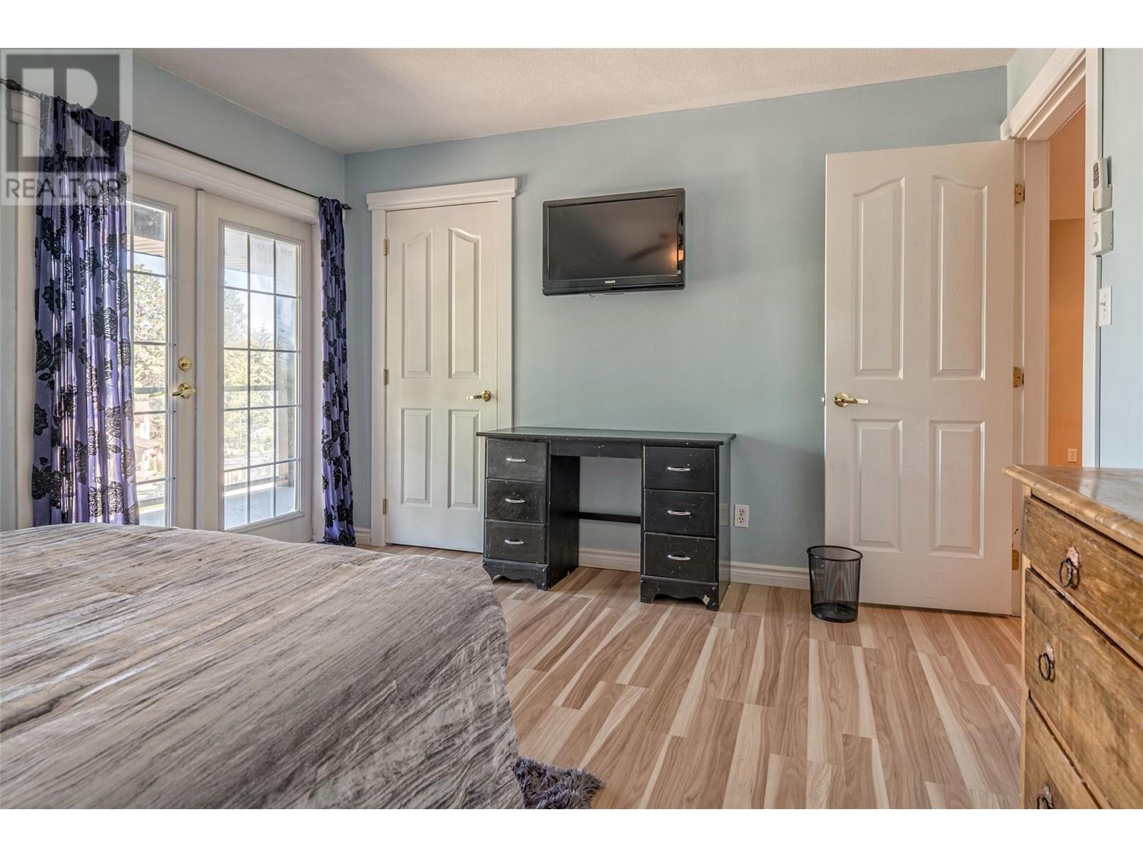 10718 Pinecrest Road, Vernon