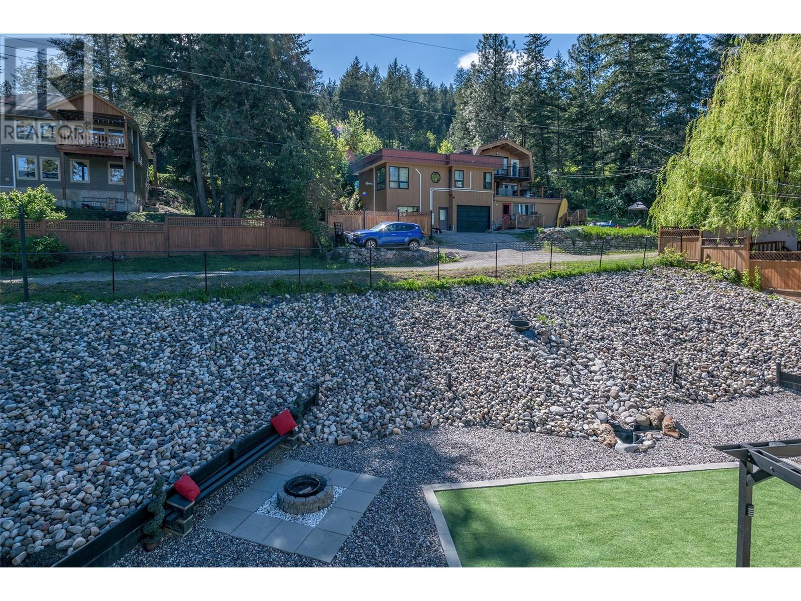 10718 Pinecrest Road, Vernon