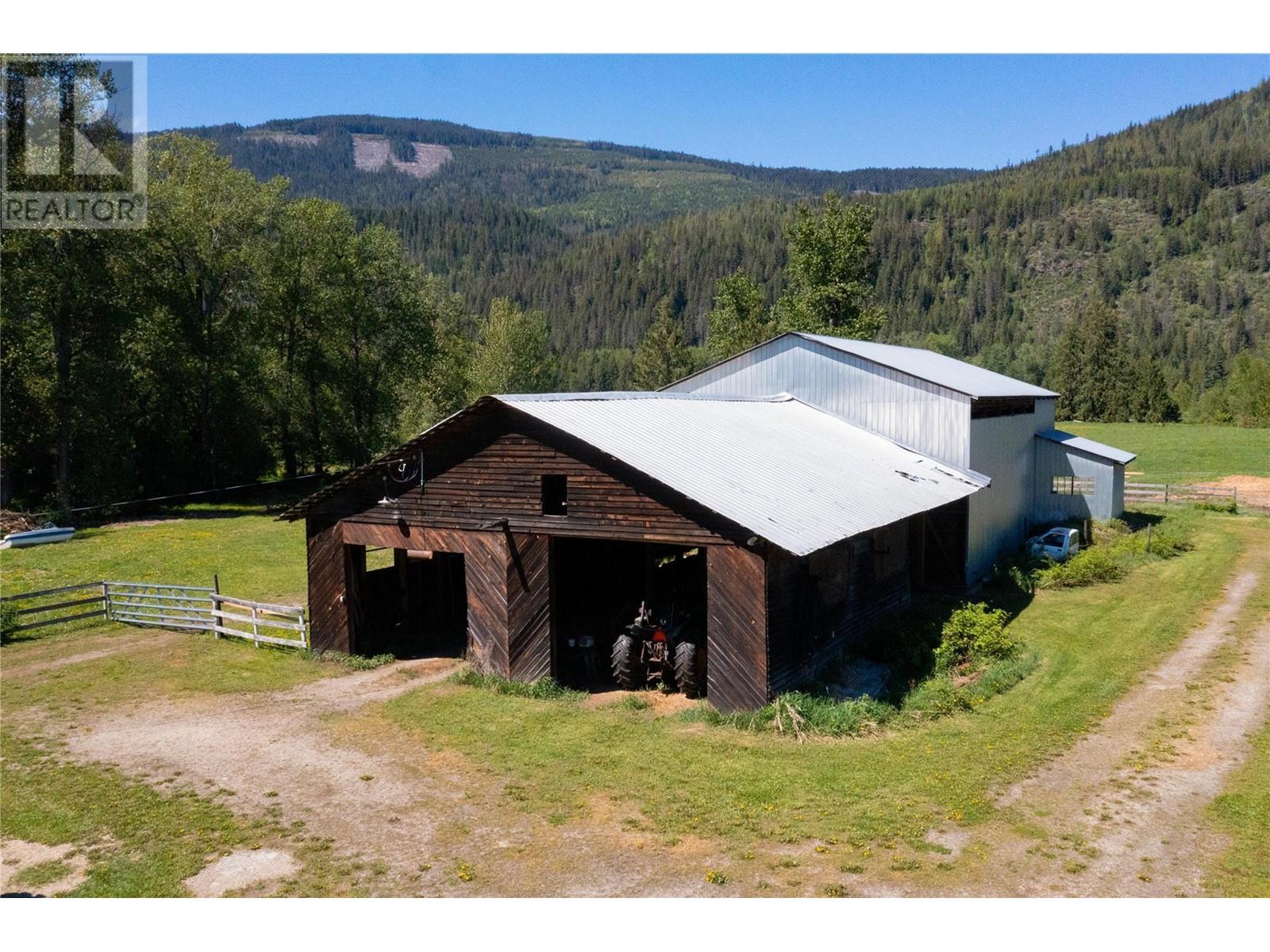 2169 Solsqua Road, Sicamous