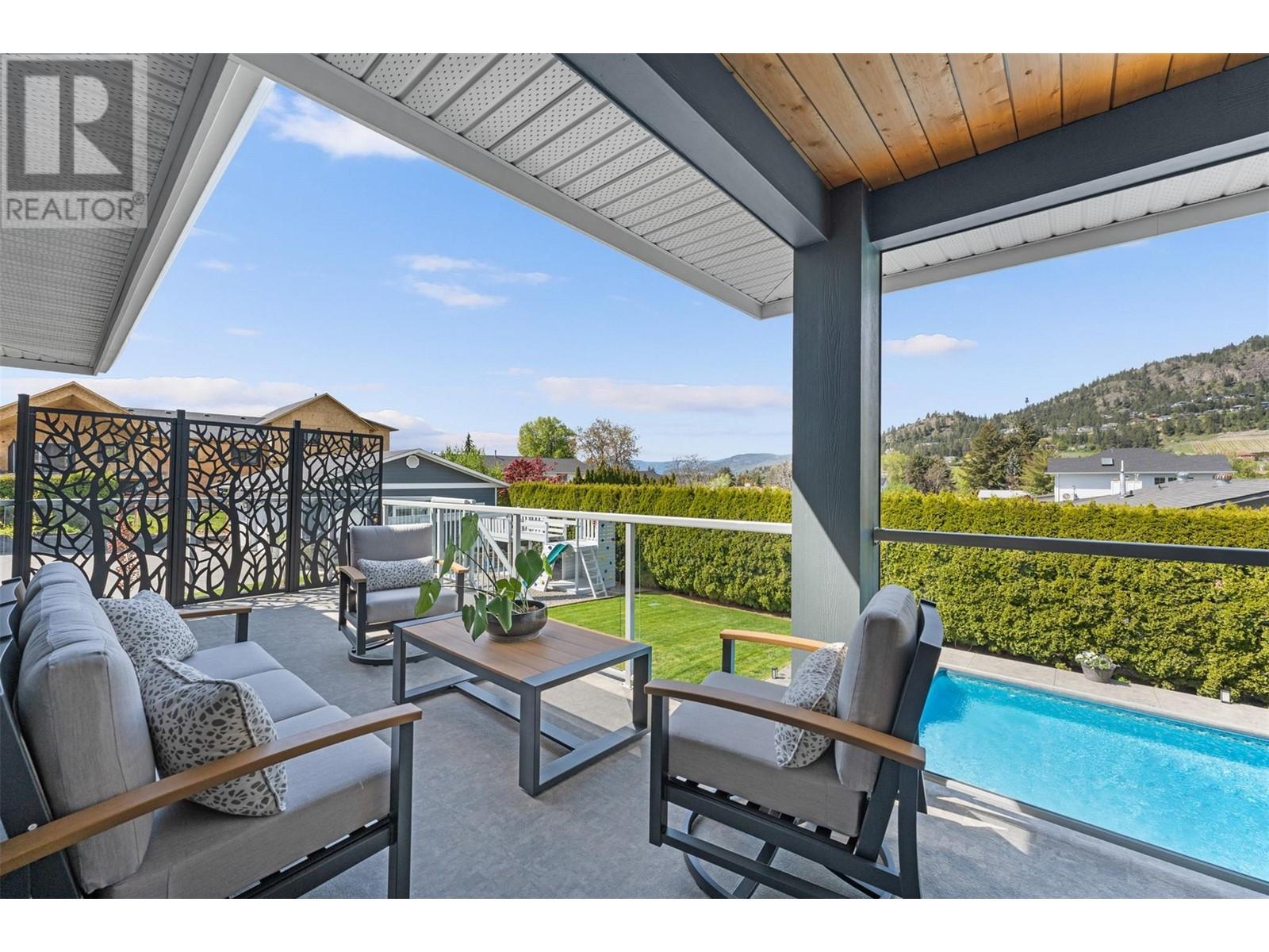 3010 Thacker Drive, West Kelowna