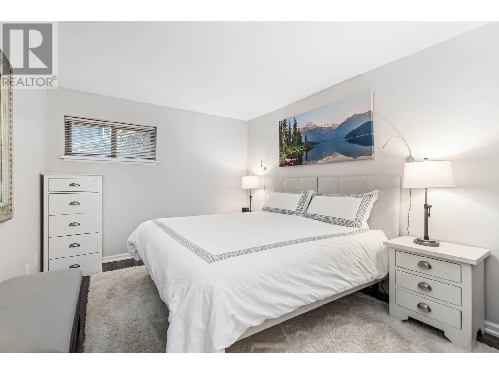 101 3050 HILLCREST DRIVE, Whistler