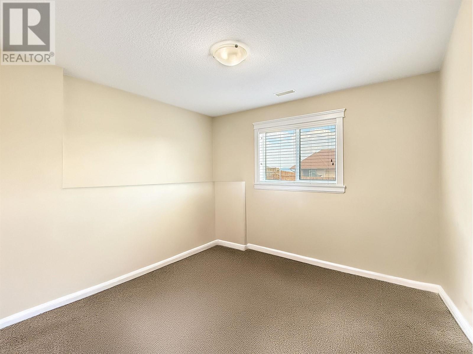 7664 EASTVIEW STREET, Prince George