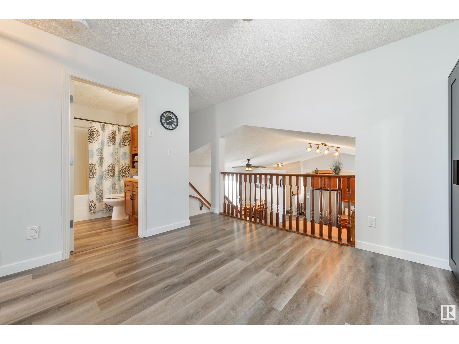 5868 SUTTER PL NW, Edmonton
