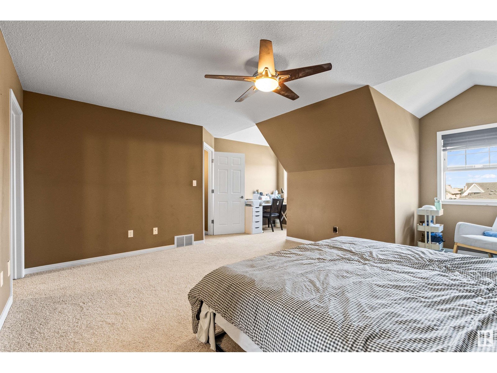 #2 4367 VETERANS WY NW, Edmonton