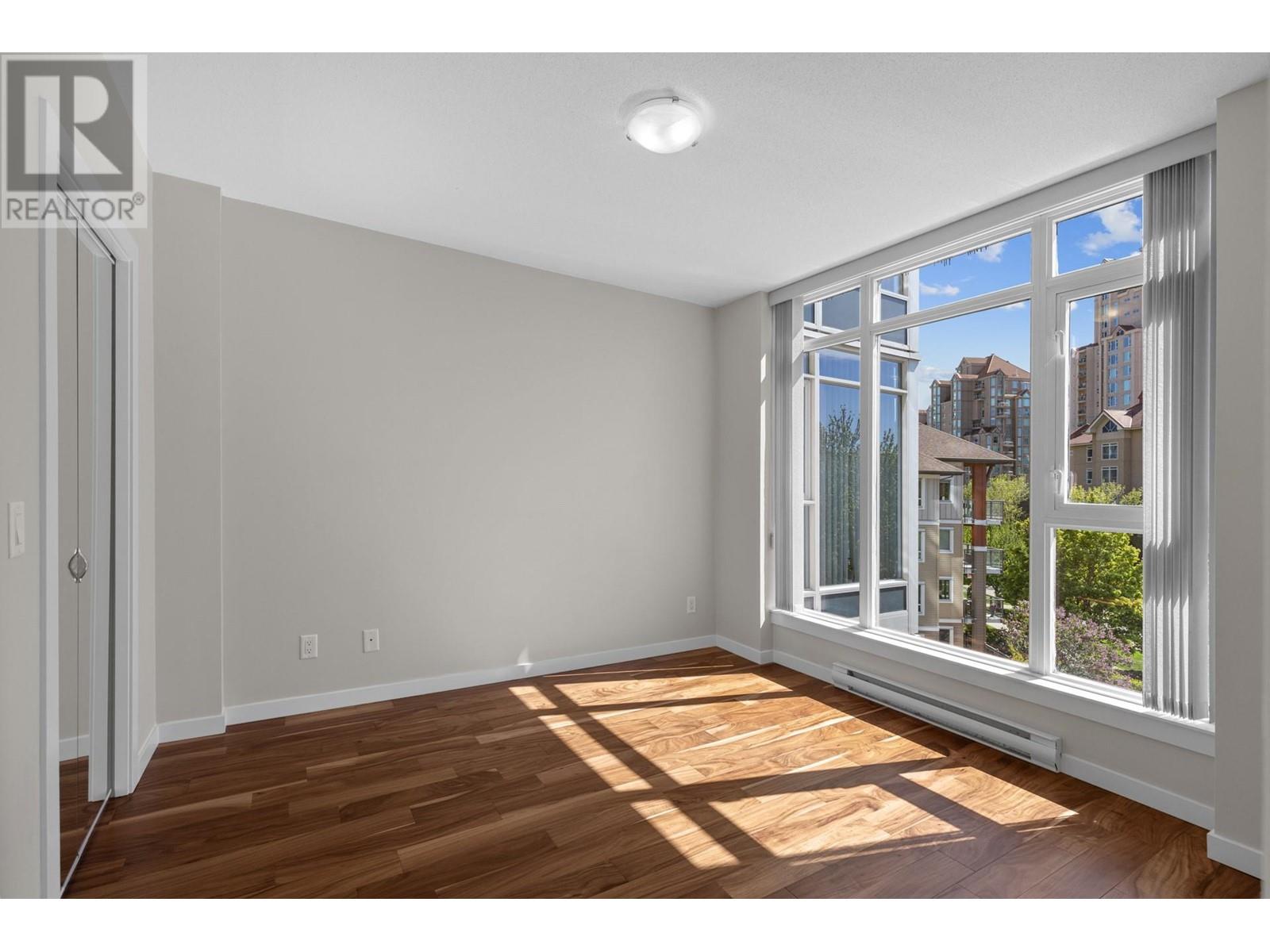 407 1075 Sunset Drive, Kelowna