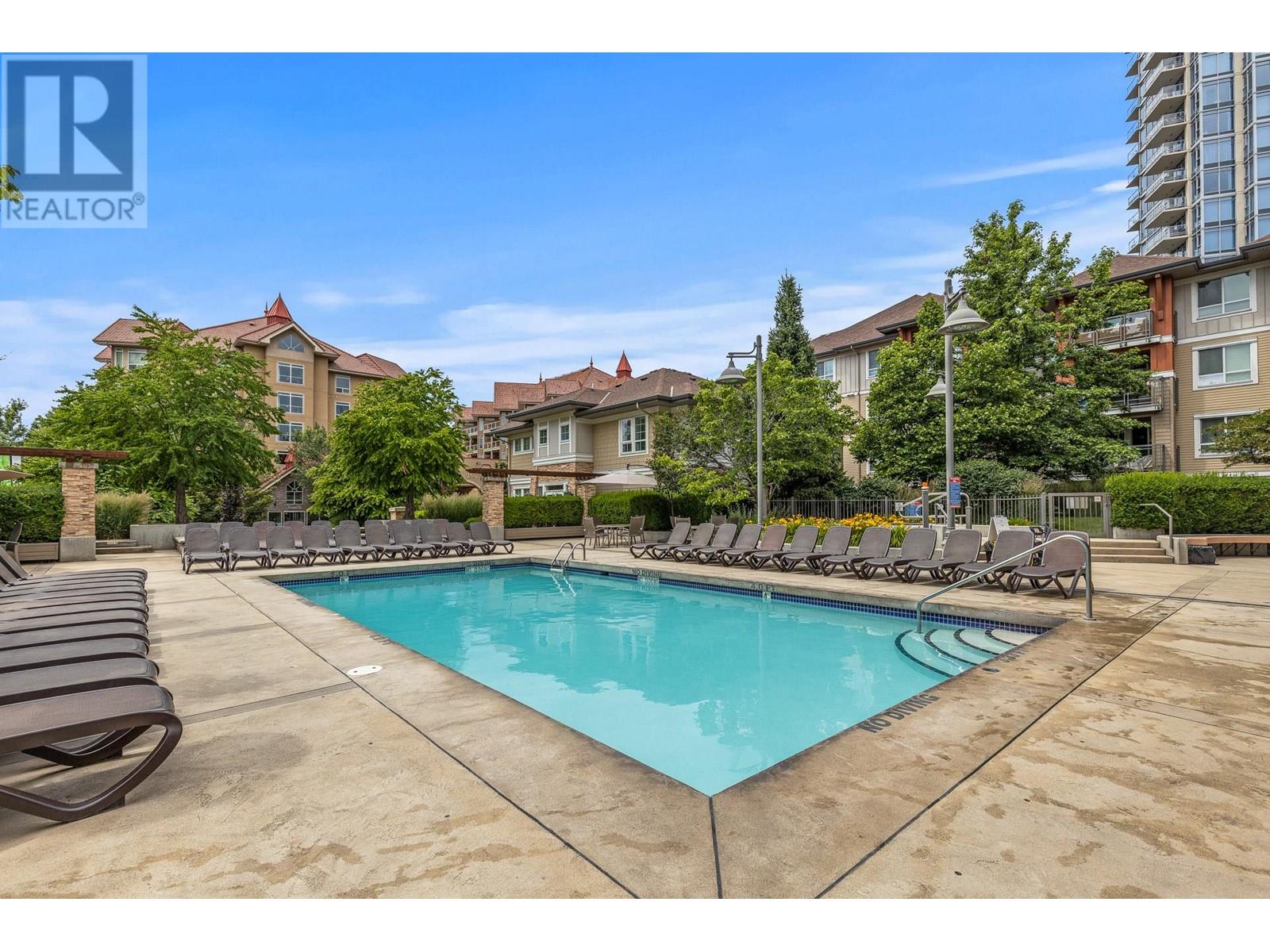 407 1075 Sunset Drive, Kelowna