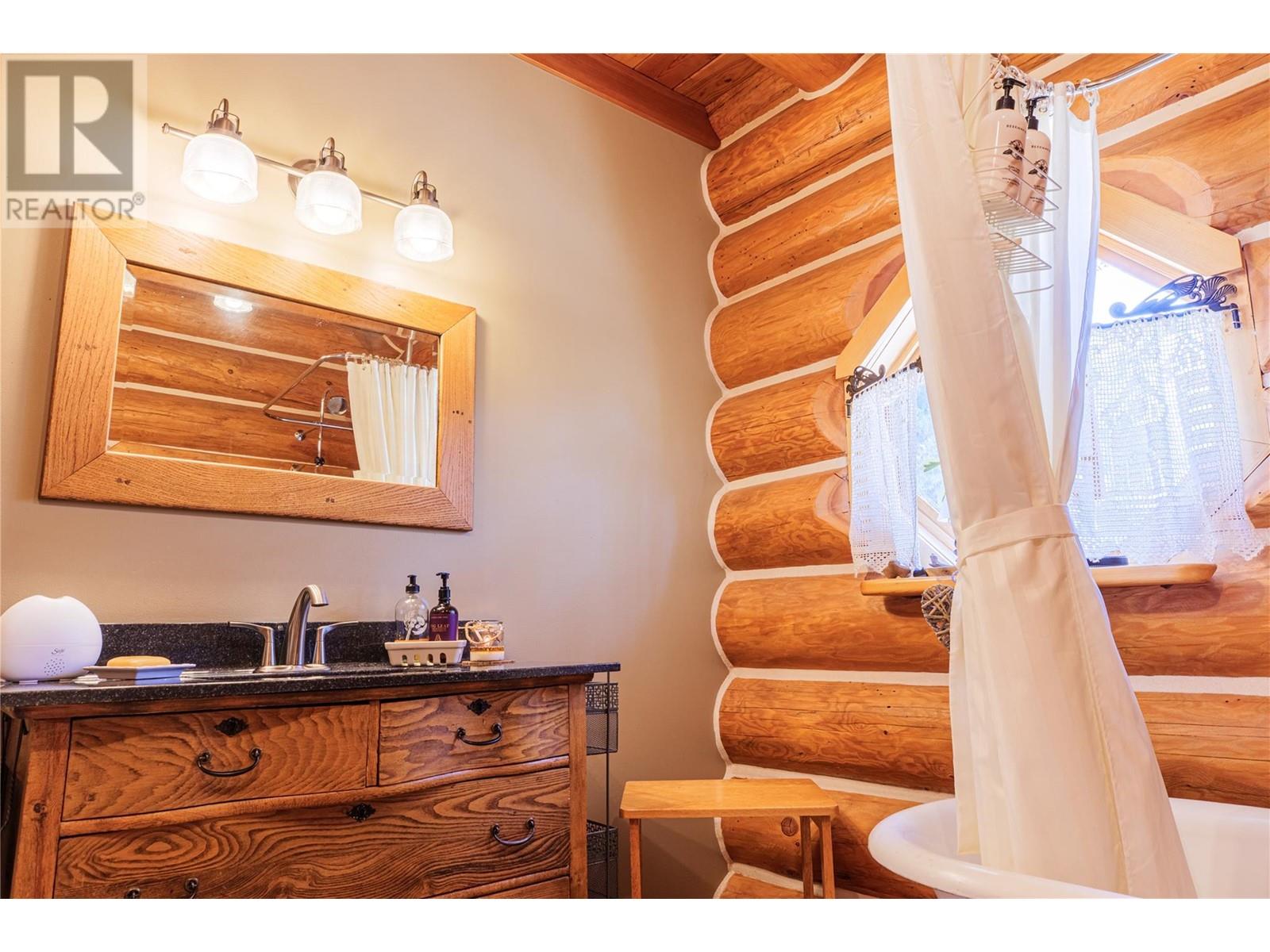 3200 Highway 93/95 Highway, Canal Flats