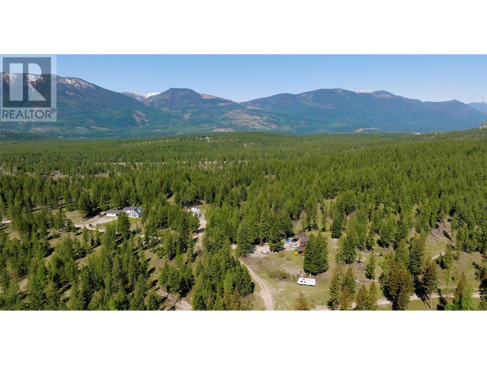 3200 Highway 93/95 Highway, Canal Flats