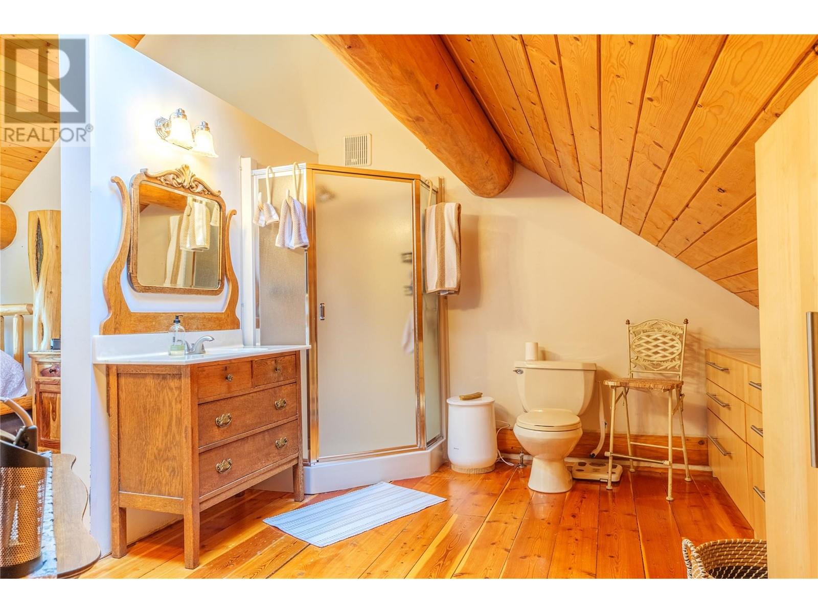 3200 Highway 93/95 Highway, Canal Flats