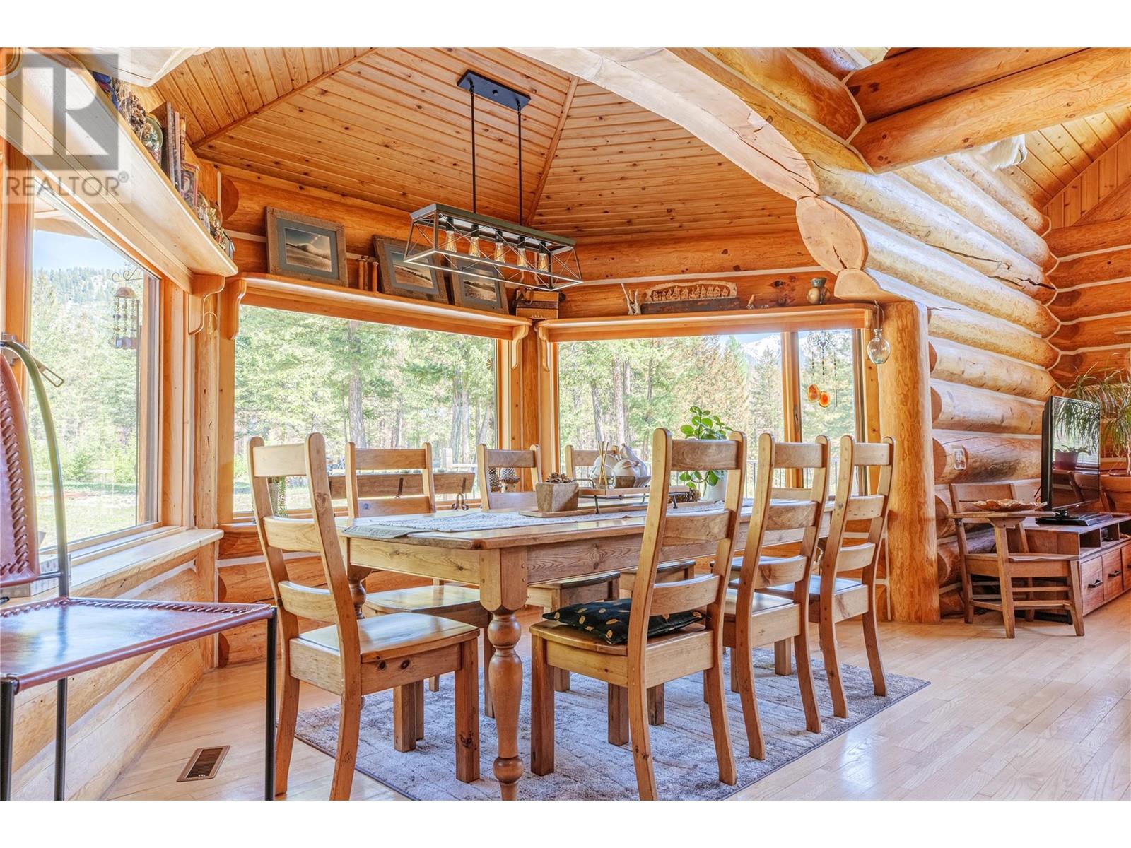 3200 Highway 93/95 Highway, Canal Flats