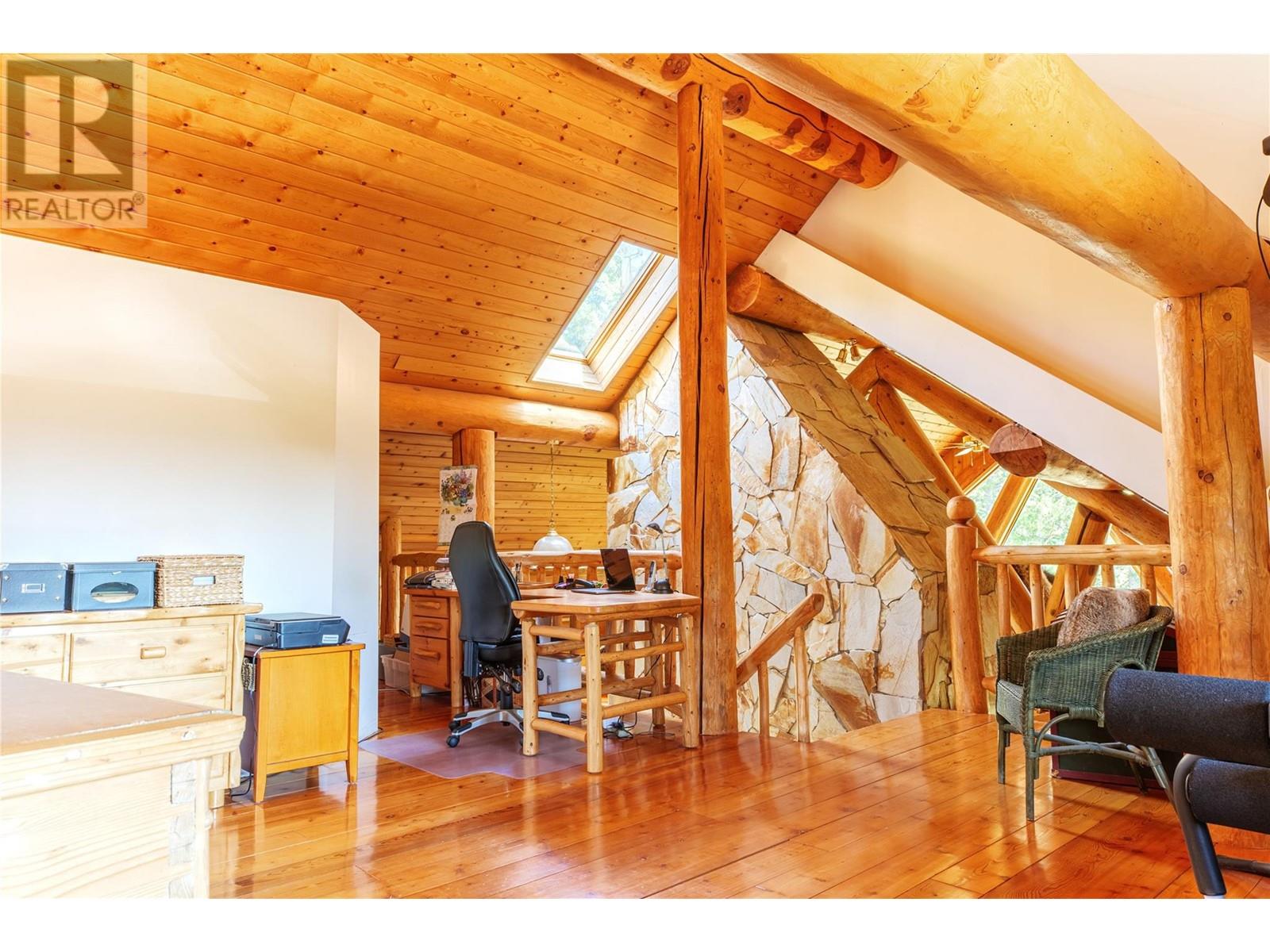 3200 Highway 93/95 Highway, Canal Flats