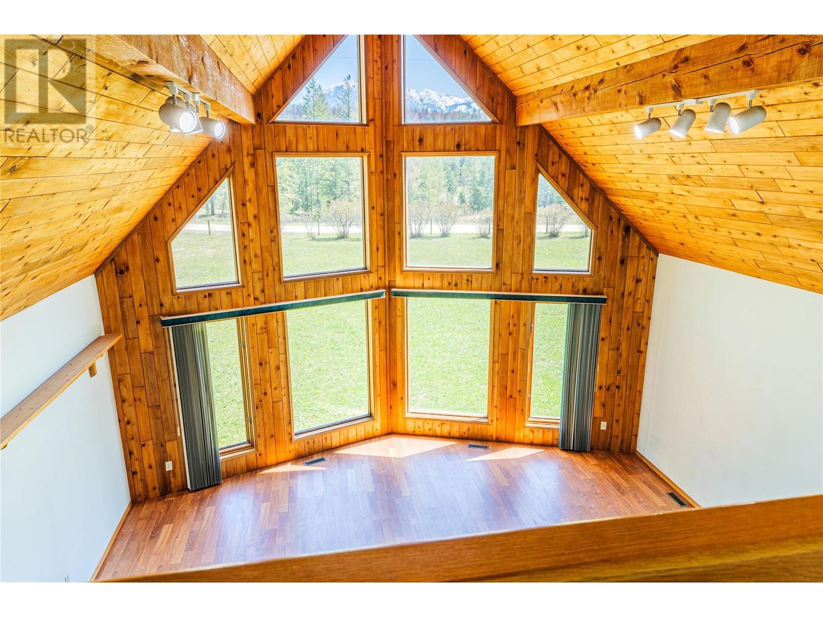 3200 Highway 93/95 Highway, Canal Flats