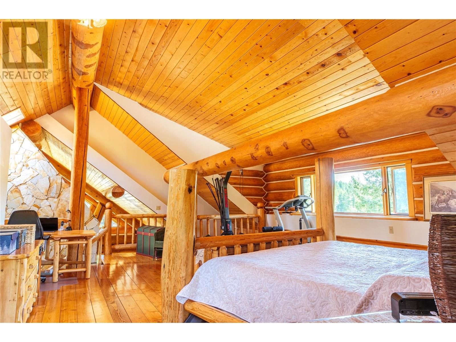 3200 Highway 93/95 Highway, Canal Flats