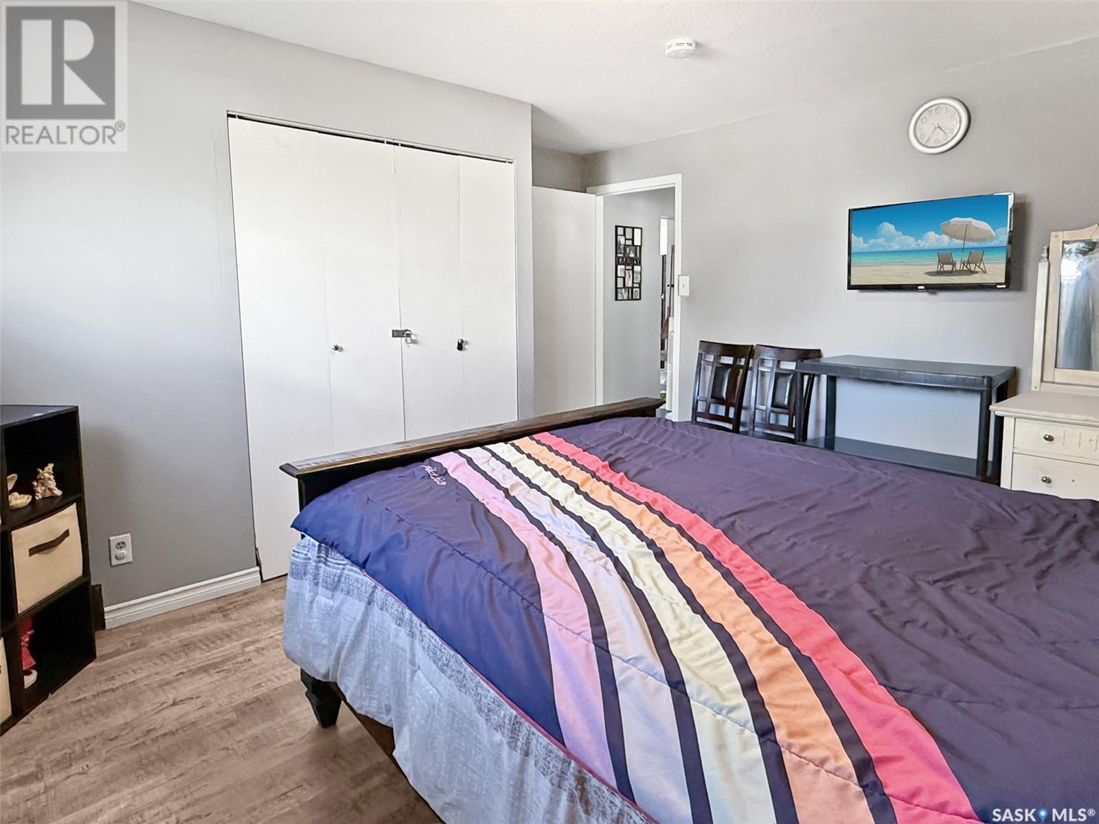 Single Family House for Sale in  Central AVENUE N Swift Current 