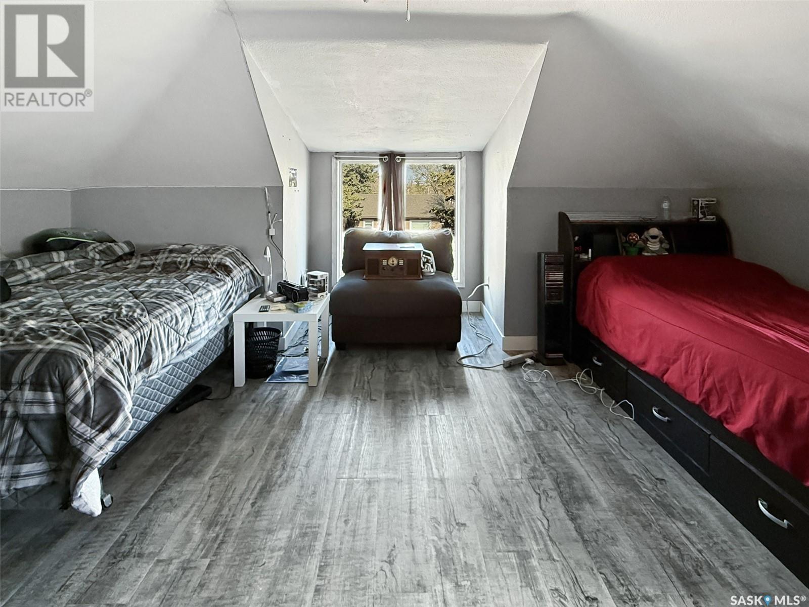 Single Family House for Sale in  Central AVENUE N Swift Current 