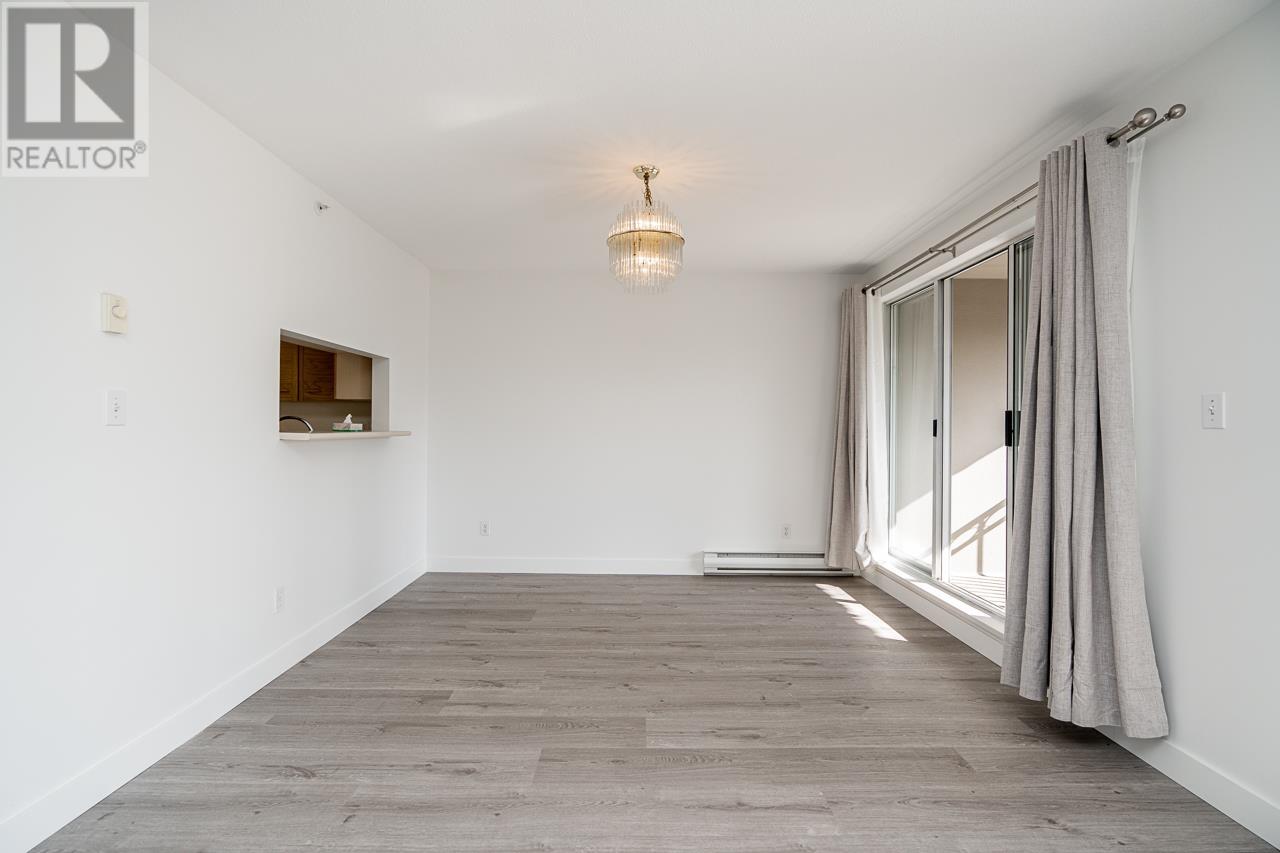 Photo 4 of 1106 1180 Pinetree Way, Coquitlam BC