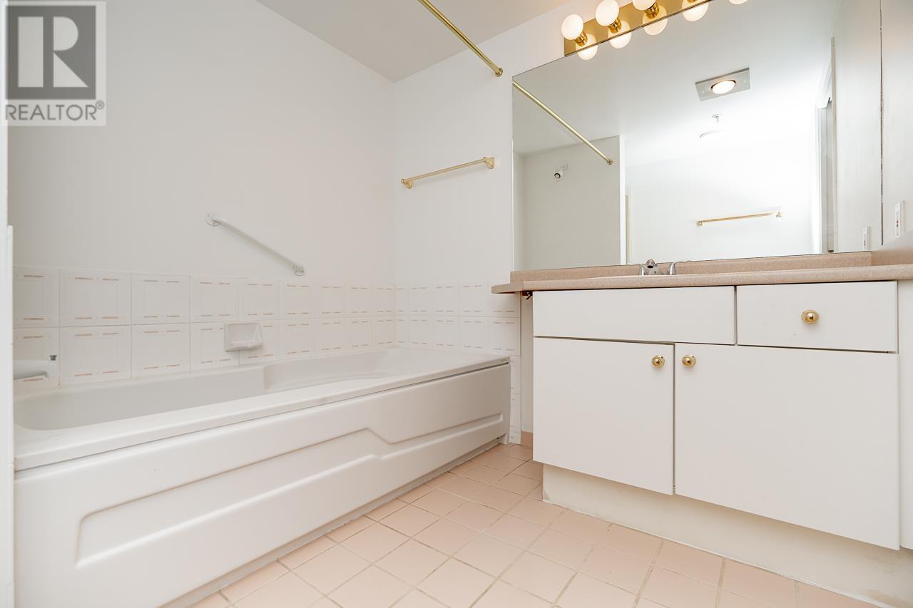 Photo 12 of 1106 1180 Pinetree Way, Coquitlam BC