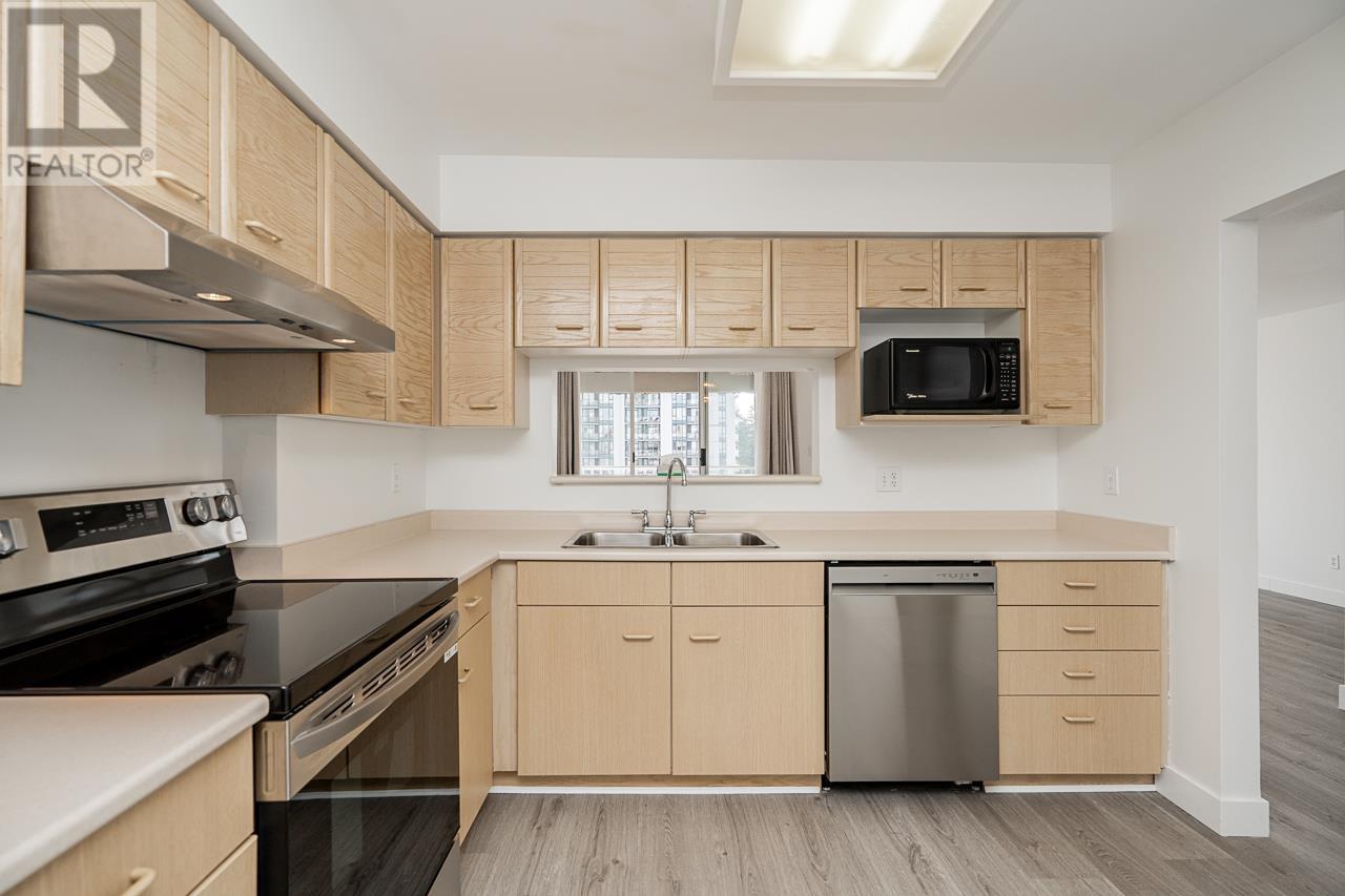 Photo 32 of 1106 1180 Pinetree Way, Coquitlam BC