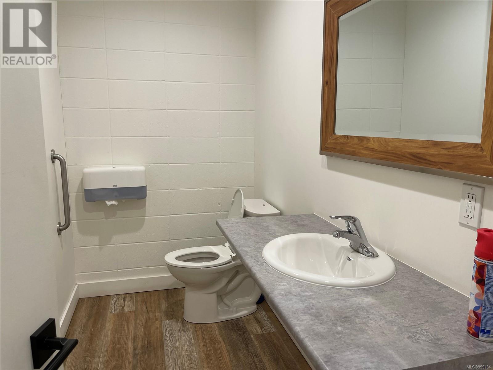 Photo 12 of 4445 Gertrude St, Port Alberni BC