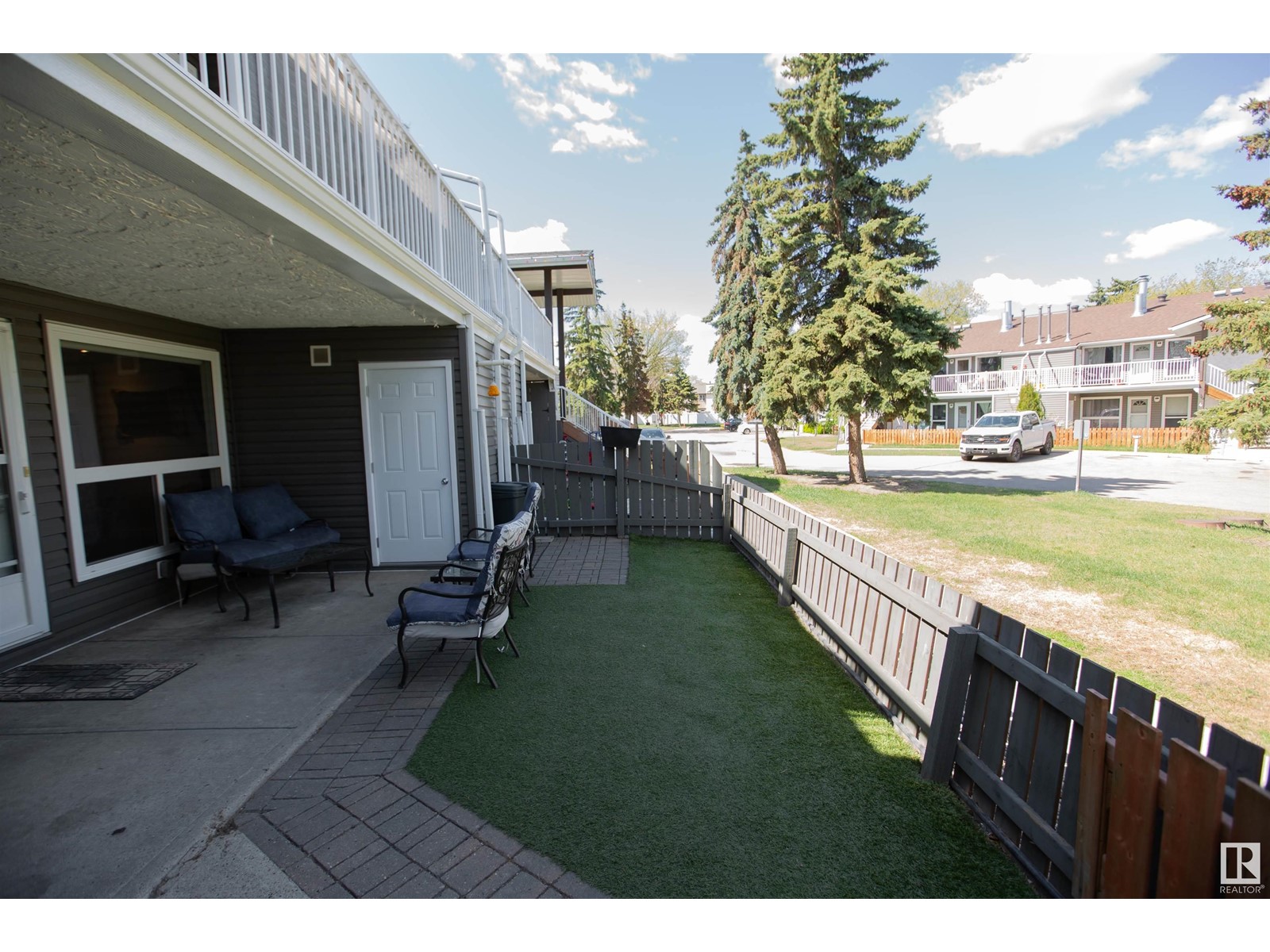 #10 3111 142 AV NW, Edmonton