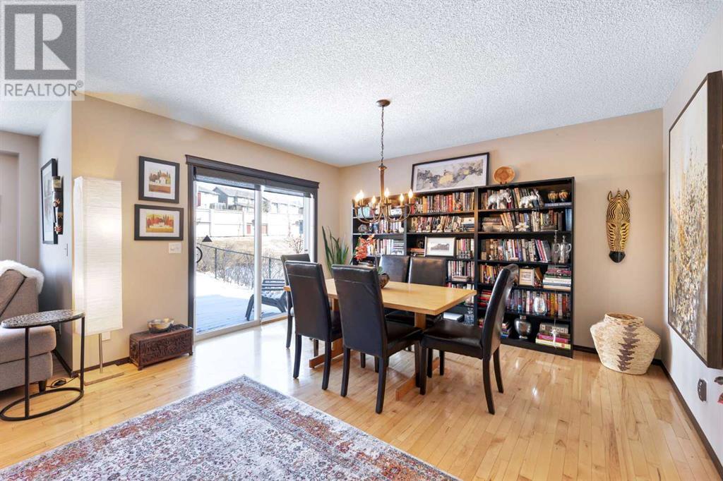 81 Sunset Heights, Cochrane, Alberta