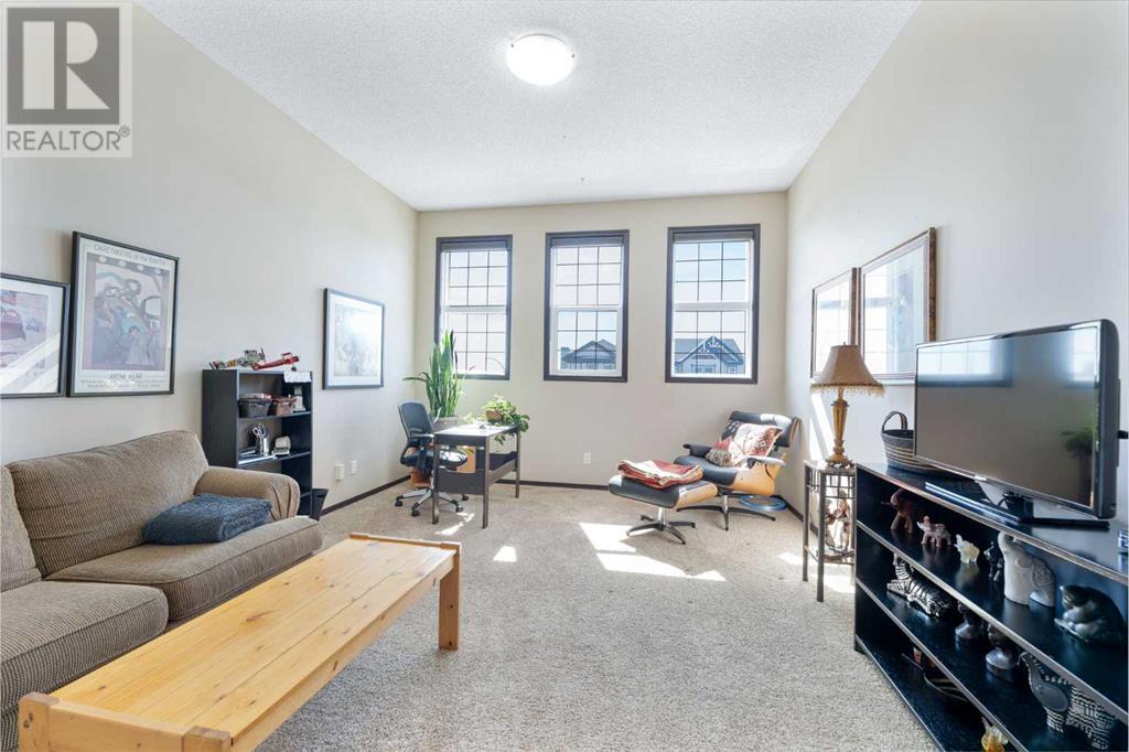81 Sunset Heights, Cochrane, Alberta