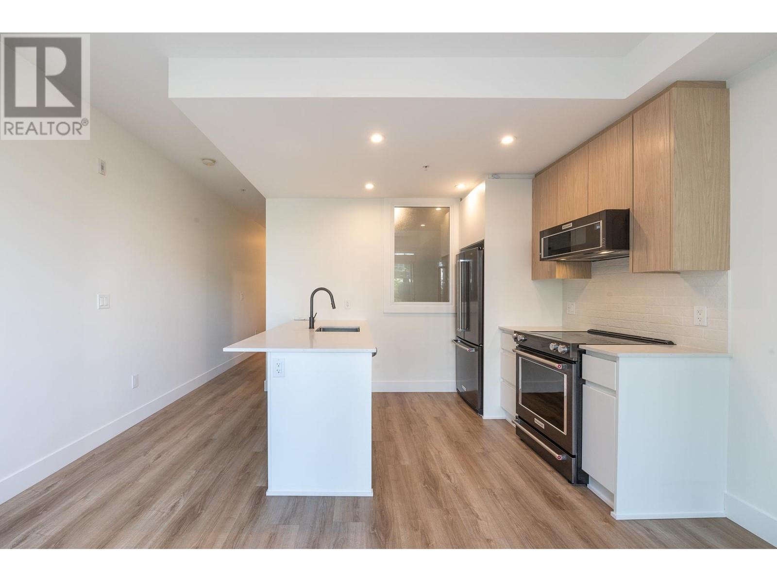 1311 2180 KELLY AVENUE, Port Coquitlam