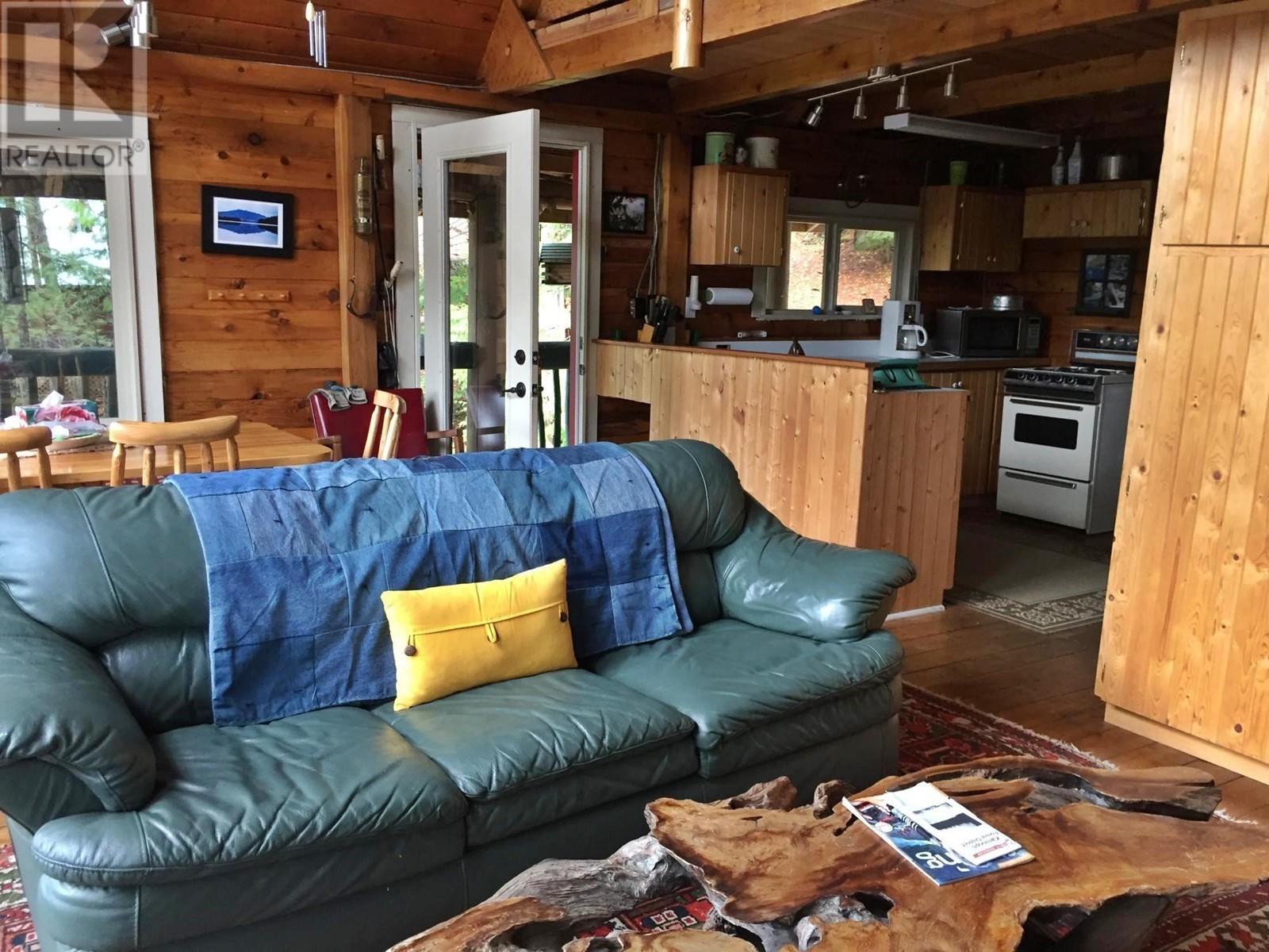 5241 EAST BARRIERE  FSR Road, Barriere