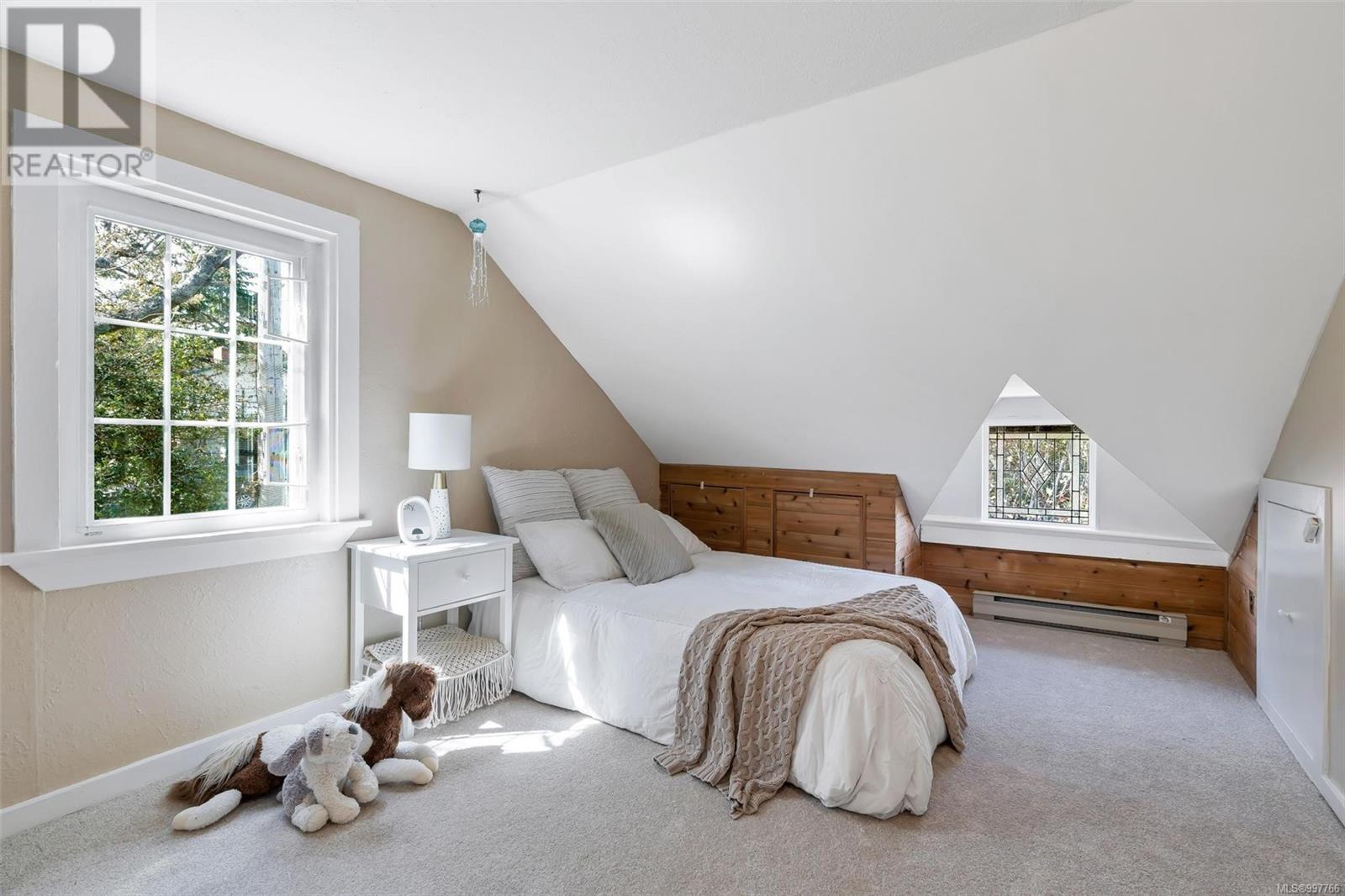 Photo 27 of 1498 Derby Rd, Saanich BC