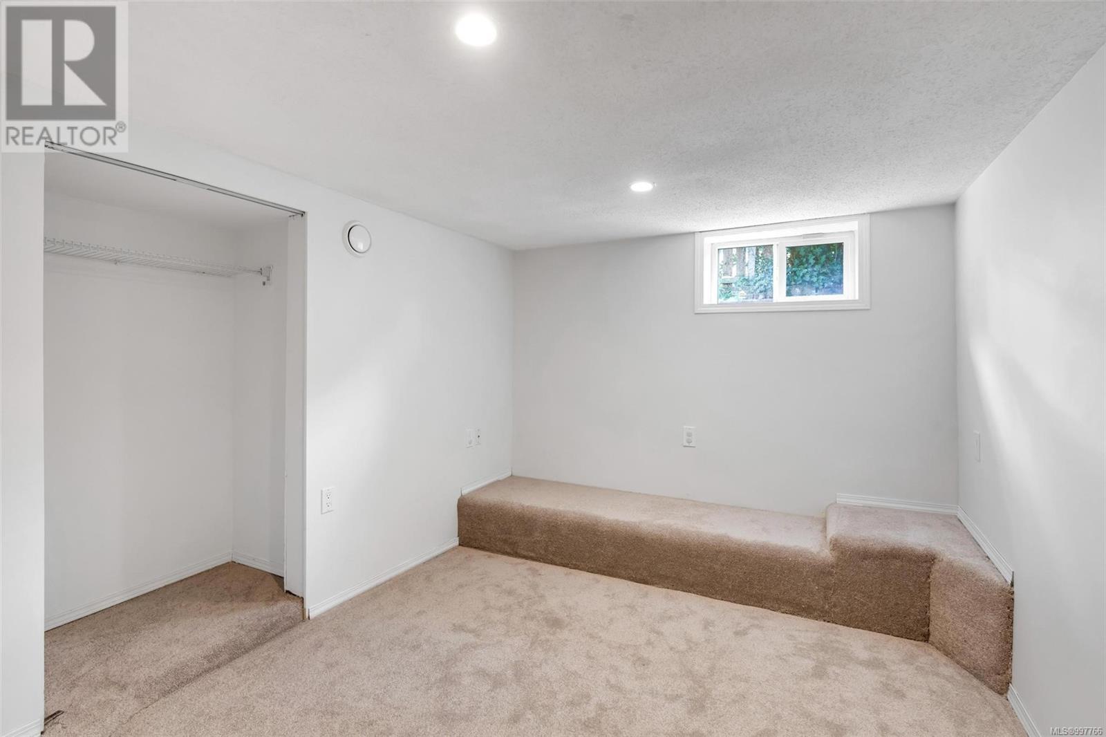 Photo 39 of 1498 Derby Rd, Saanich BC