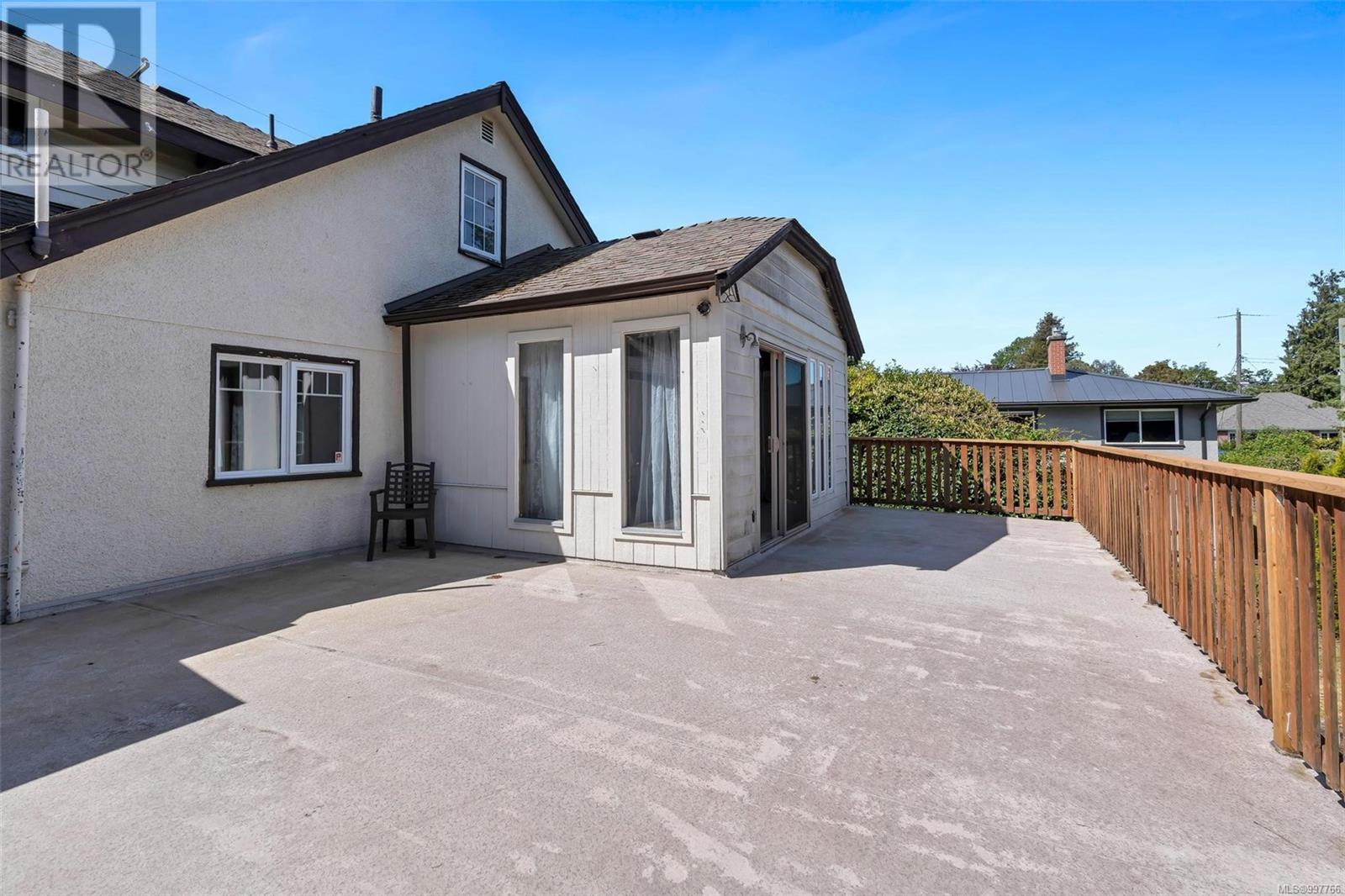 Photo 21 of 1498 Derby Rd, Saanich BC