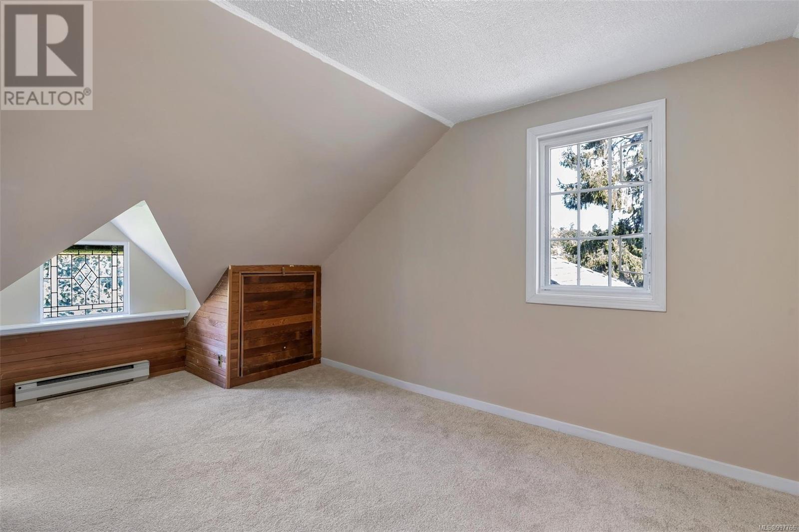 Photo 31 of 1498 Derby Rd, Saanich BC