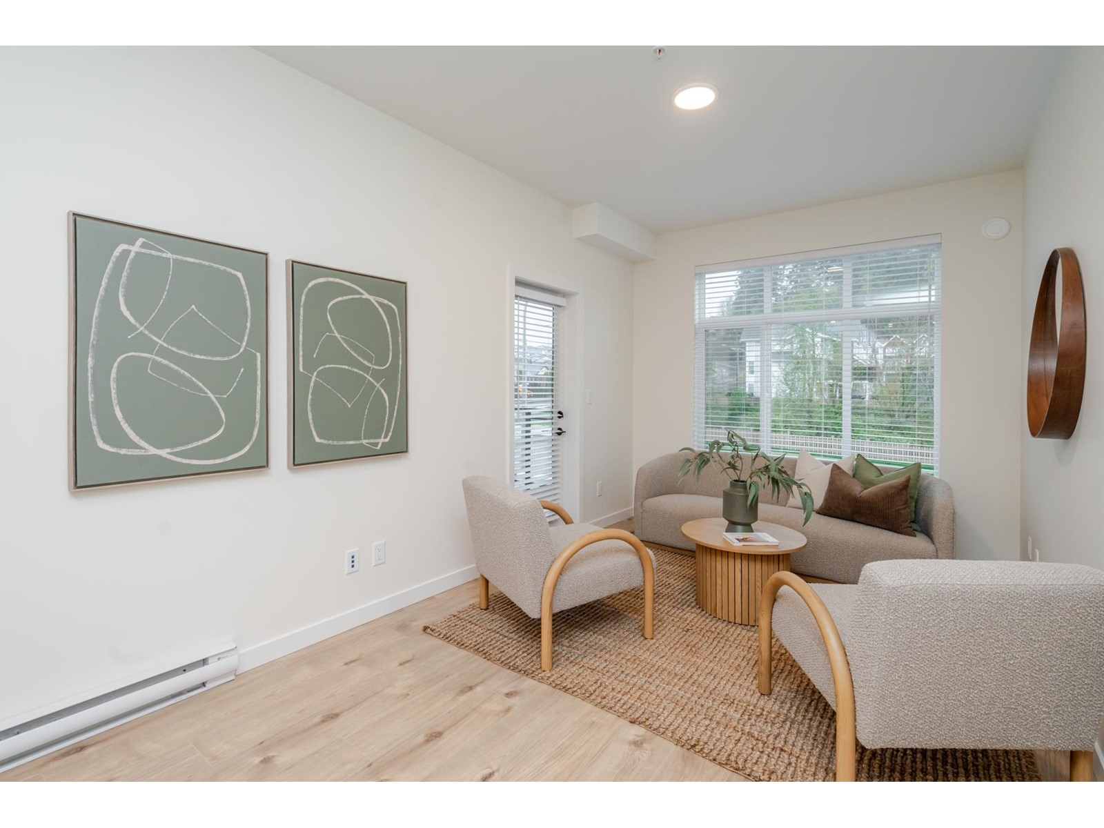 202 33920 BEST AVENUE, Mission