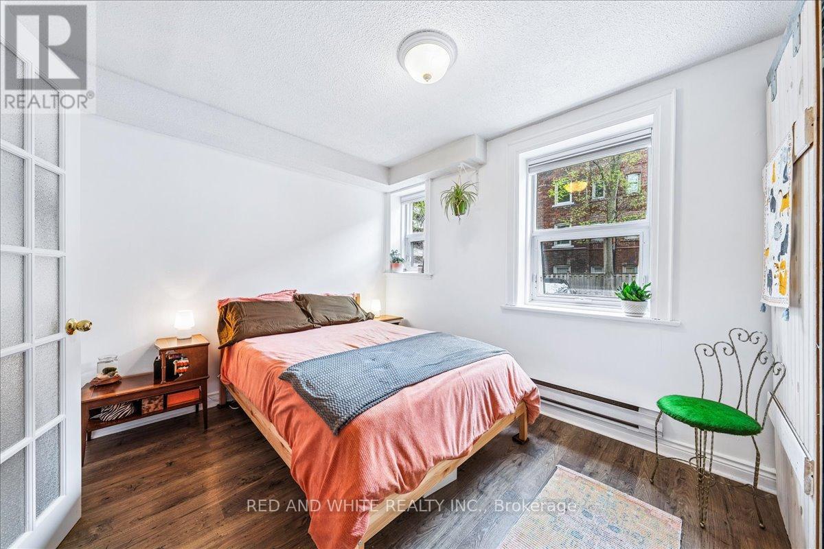 Photo 7 of 103 114 Vaughan Road, Toronto ON