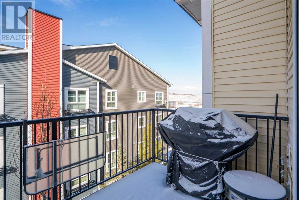 Single Family House for Sale in   Copperpond Common SE Copperfield Calgary 