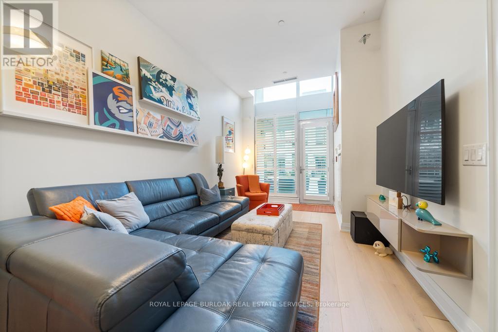 Photo 16 of 103 11 Bronte Road, Oakville ON