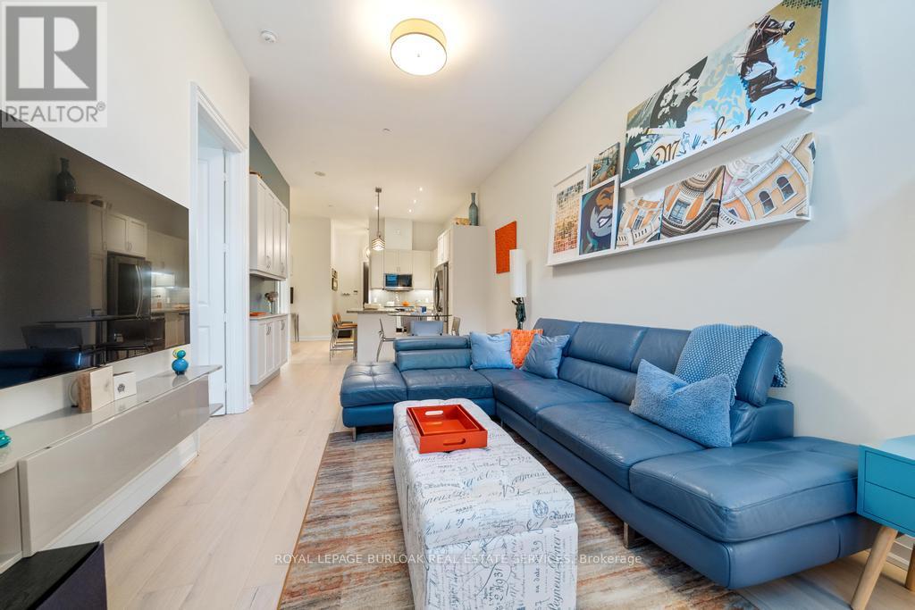 Photo 17 of 103 11 Bronte Road, Oakville ON