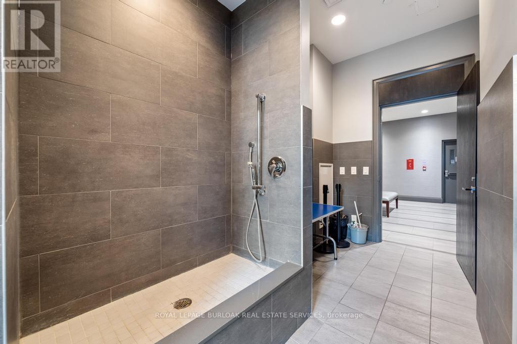 Photo 30 of 103 11 Bronte Road, Oakville ON