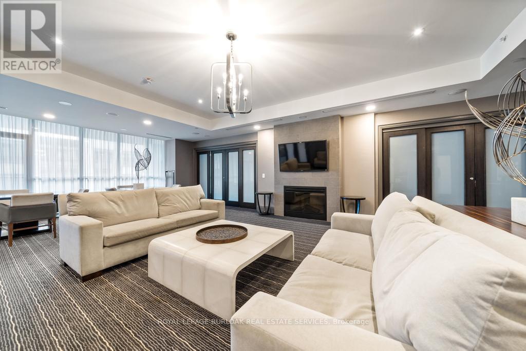 Photo 35 of 103 11 Bronte Road, Oakville ON