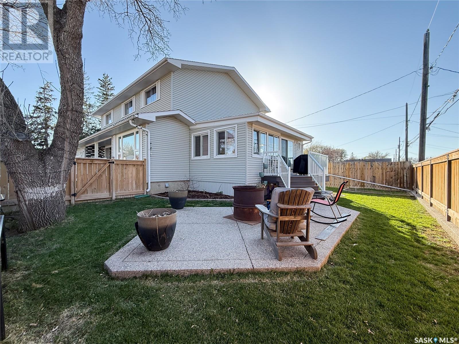 Photo 48 of 11 Conlin Drive, Swift Current SK
