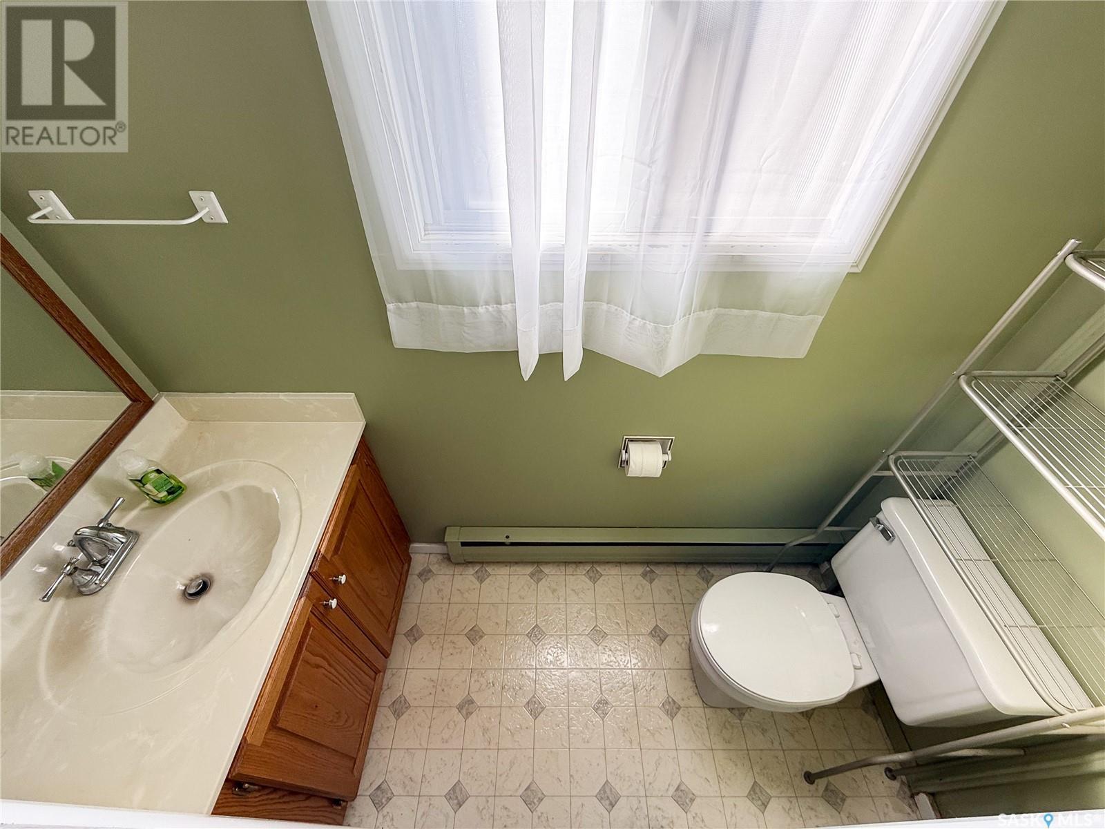 Photo 7 of 11 Conlin Drive, Swift Current SK