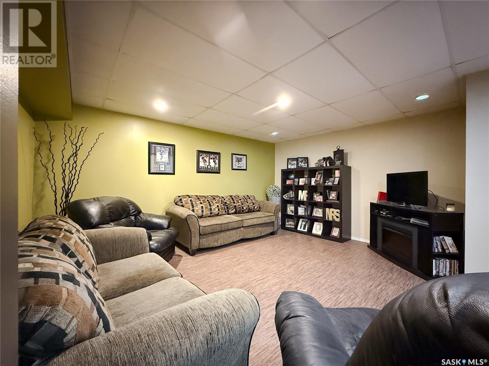 Photo 5 of 11 Conlin Drive, Swift Current SK