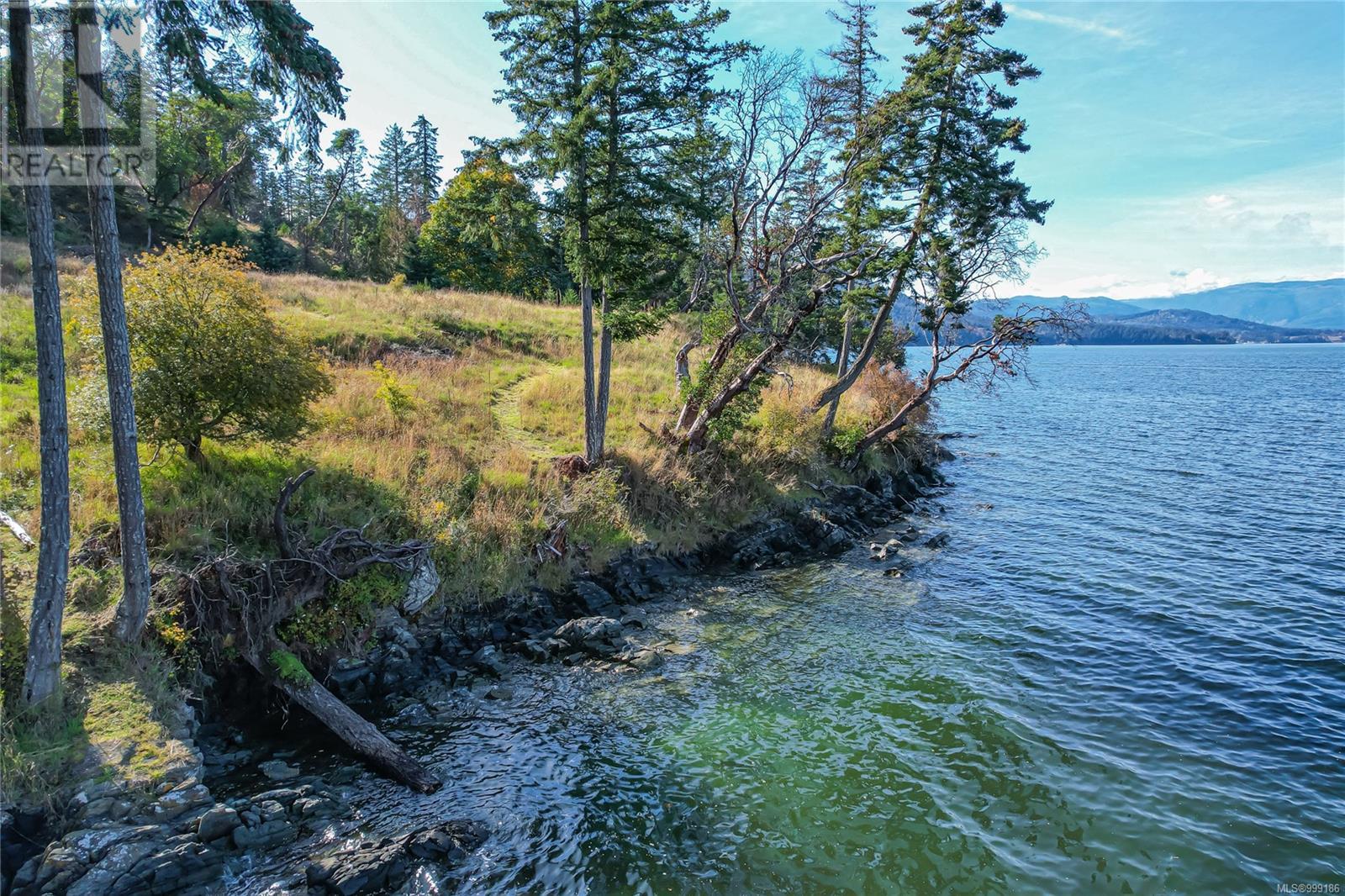  128 Narrows West Road, Salt Spring