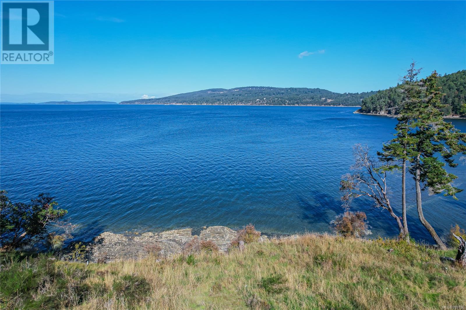  128 Narrows West Road, Salt Spring