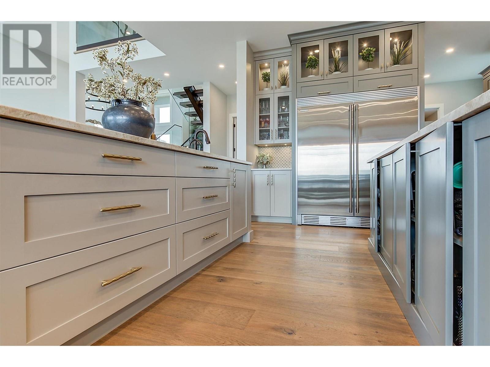  1612 Vincent Place, Kelowna